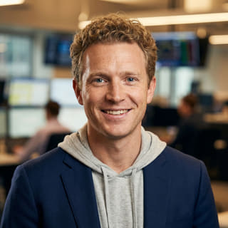 Image de profil montrant Ryan Brooks, analyste principal en trading chez Vérane Parténoire